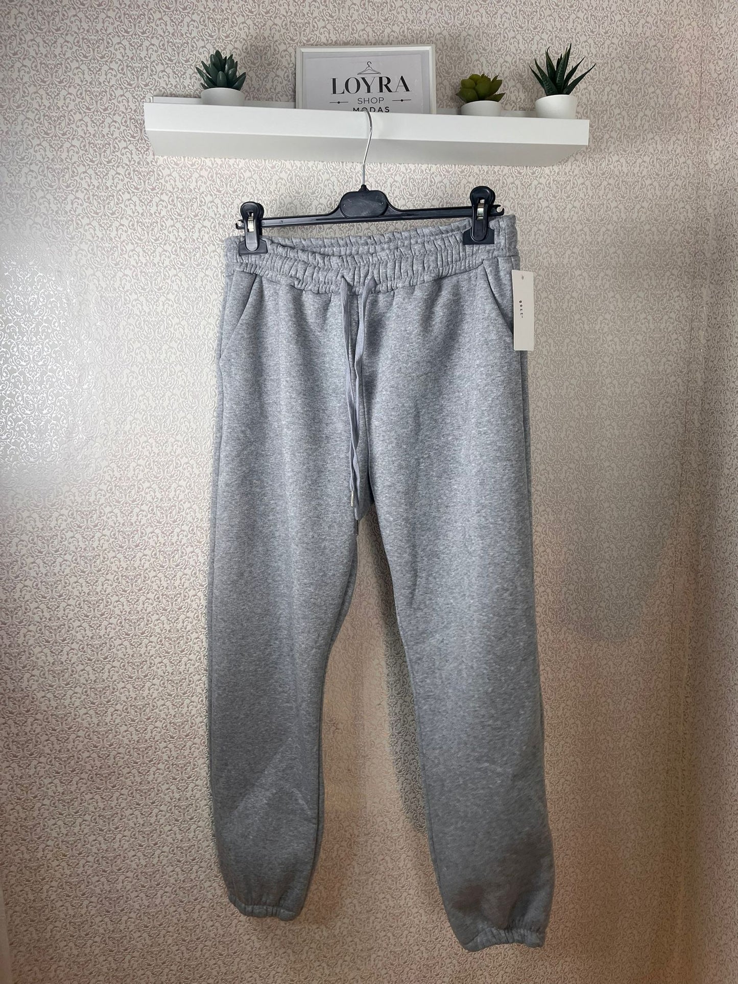 Pantalón Jogger Gris Jaspeado - Confort y Estilo Athleisure