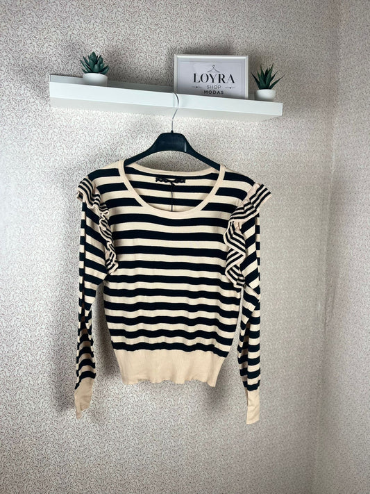 Jersey de rayas con volantes 🤍🖤