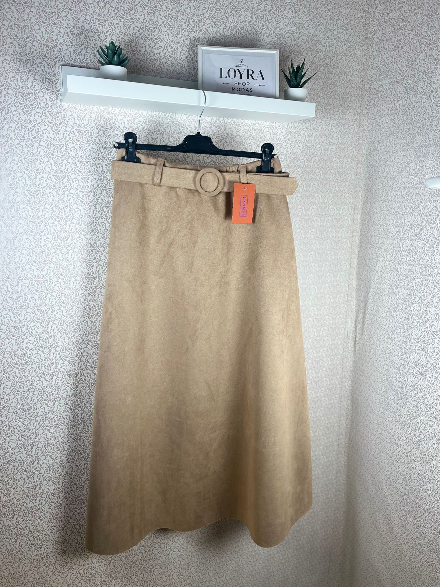 Falda Midi Beige Mujer con Cinturón - Elegante y Versátil