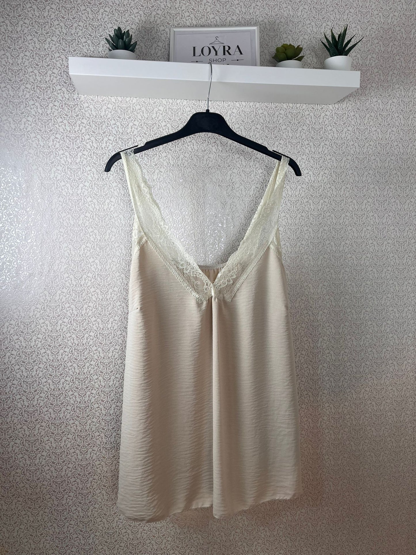 Lenceras de Encaje Satinada Marfil - Lencería Premium