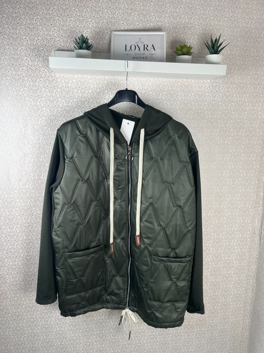 Chaqueta Acolchada Verde Militar con Capucha - Estilo Puffer Premium
