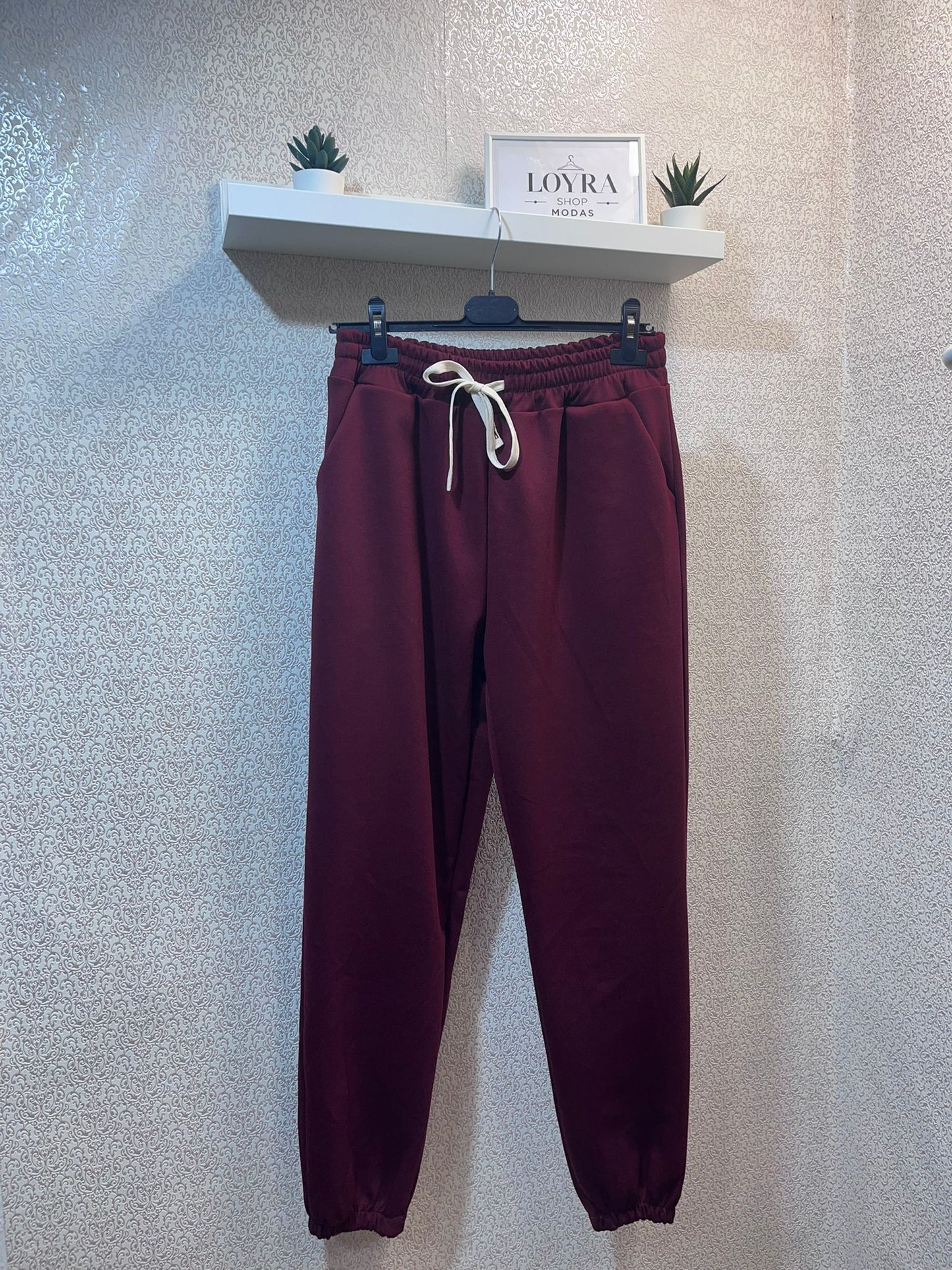 Pantalón tipo chándal